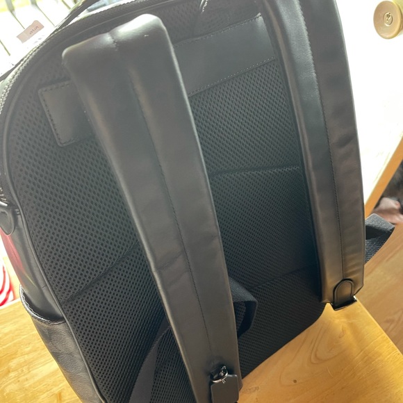 Authentic Coach Men’s Backpack - Picture 8 of 10